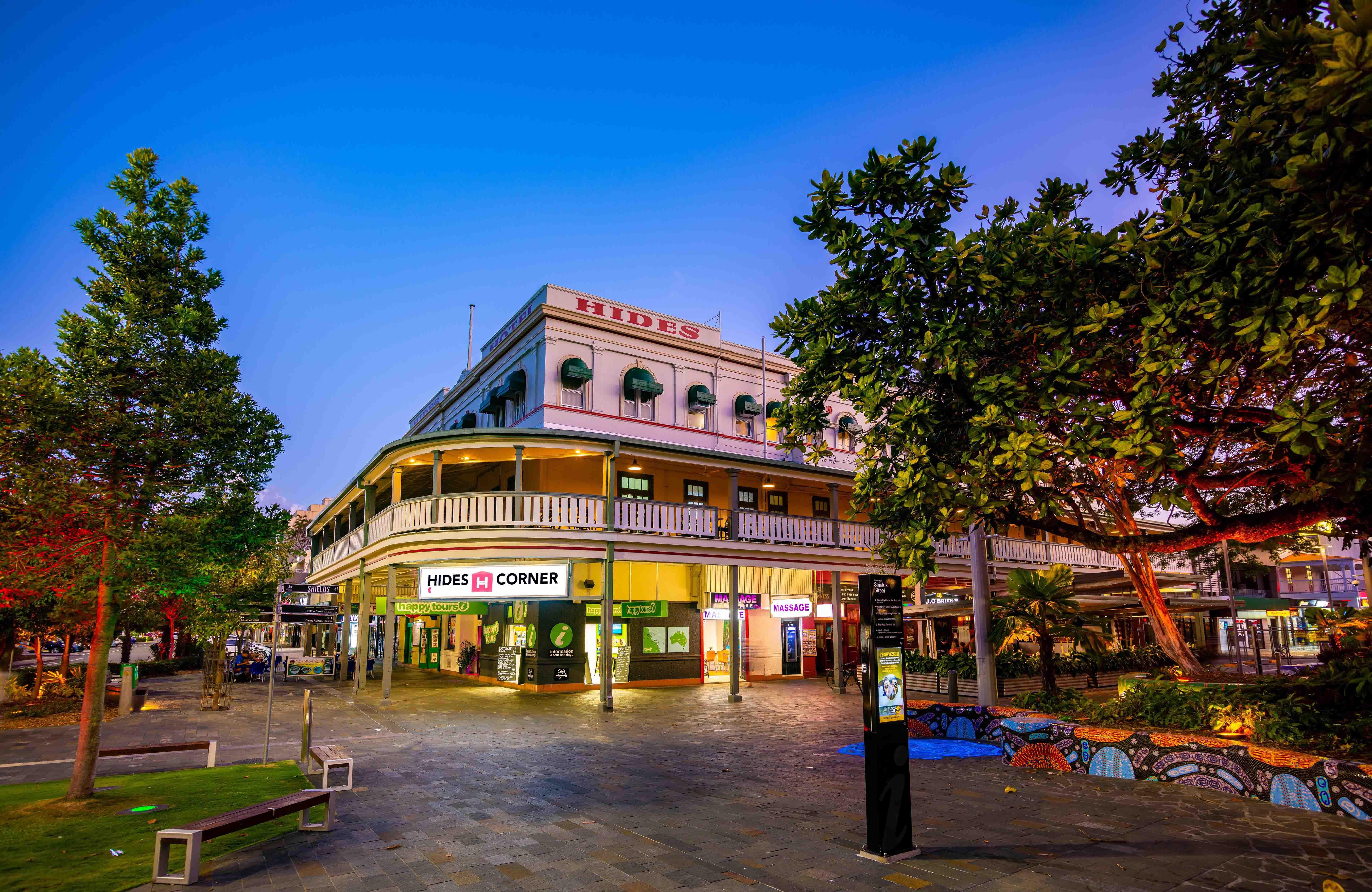 Hides Hotel Cairns Exterior photo