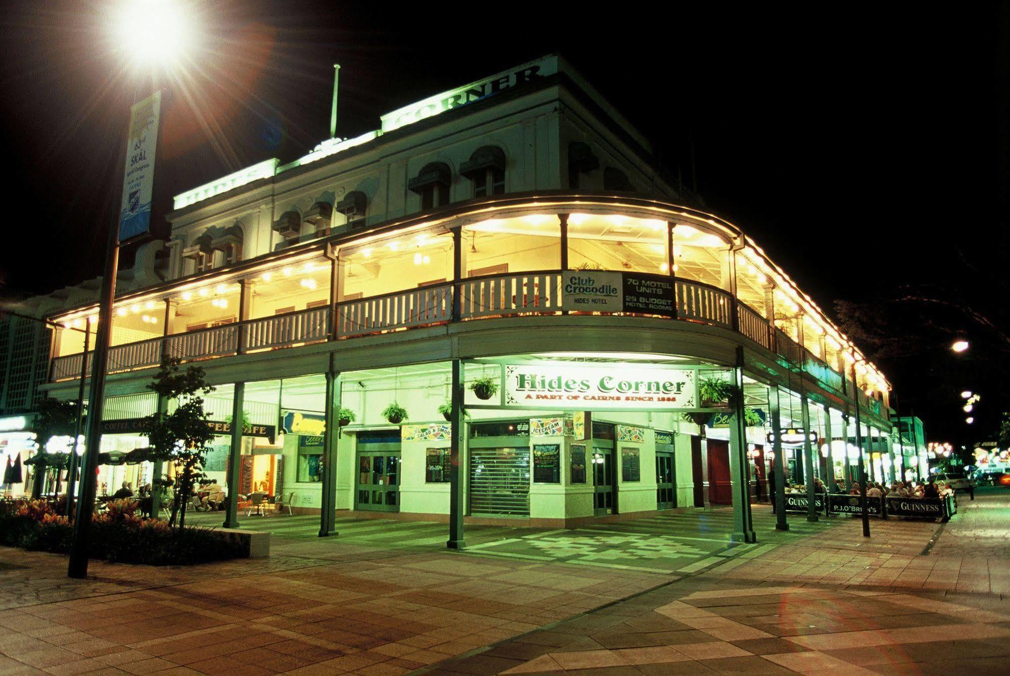 Hides Hotel Cairns Exterior photo